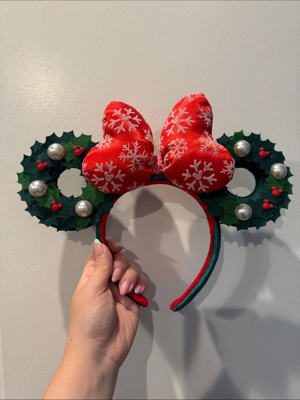 Disney Parks Minnie Mouse Holiday Christmas Wreath Ear Headband